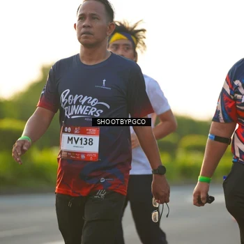 Runner Photo 7857999
