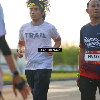 Runner Photo 7858003