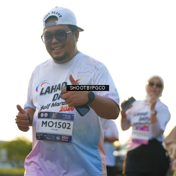 Runner Photo 7858055