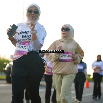 Runner Photo 7858067
