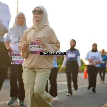Runner Photo 7858076