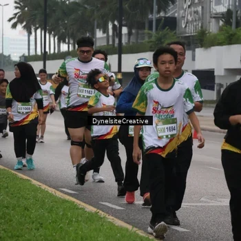 Runner Photo 7858077