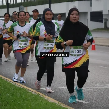 Runner Photo 7858116