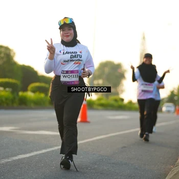 Runner Photo 7858139