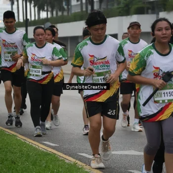Runner Photo 7858159