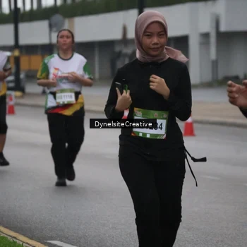 Runner Photo 7858189