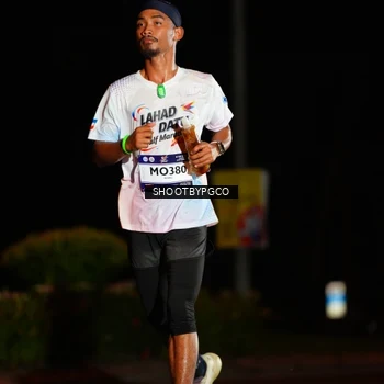 Runner Photo 7858204