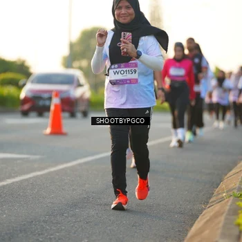Runner Photo 7858246