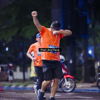 Runner Photo 7858255