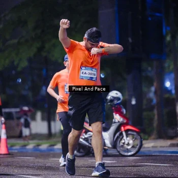 Runner Photo 7858259