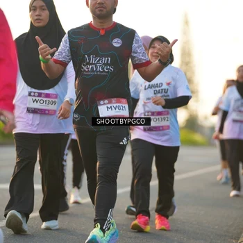 Runner Photo 7858312