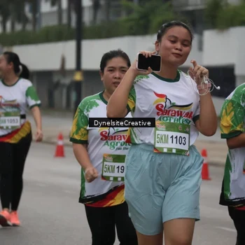 Runner Photo 7858342