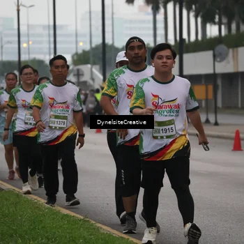Runner Photo 7858415