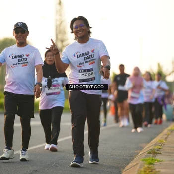 Runner Photo 7858448