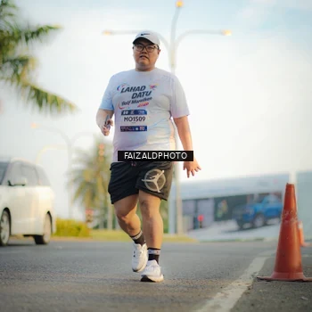 Runner Photo 7858504