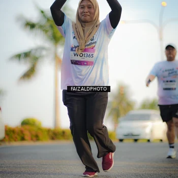 Runner Photo 7858512