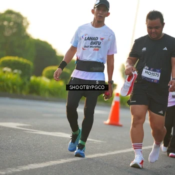Runner Photo 7858549