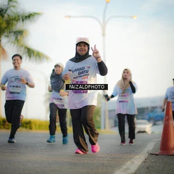 Runner Photo 7858563