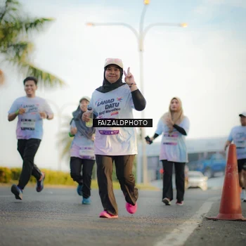 Runner Photo 7858566