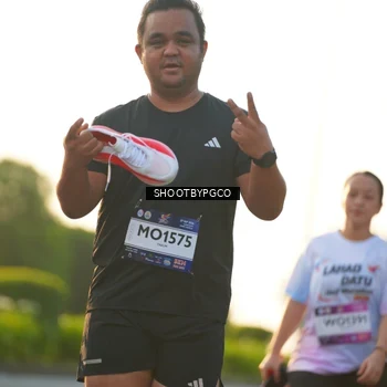 Runner Photo 7858569