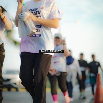 Runner Photo 7858602