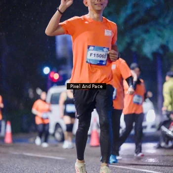 Runner Photo 7858657