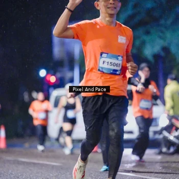 Runner Photo 7858659