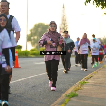 Runner Photo 7858674
