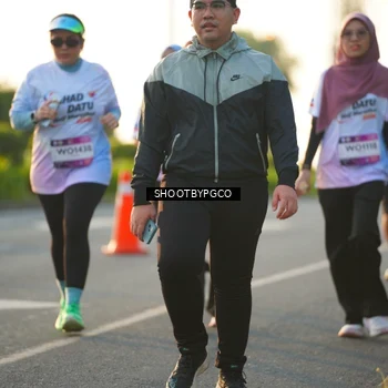 Runner Photo 7858733