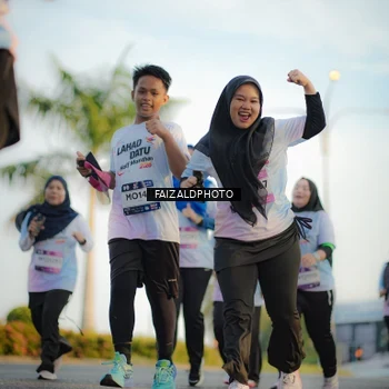 Runner Photo 7858736