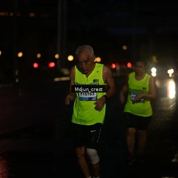 Runner Photo 7858894