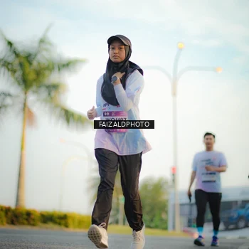 Runner Photo 7858898