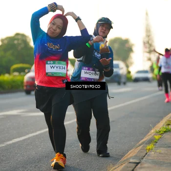 Runner Photo 7858899