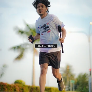 Runner Photo 7858919
