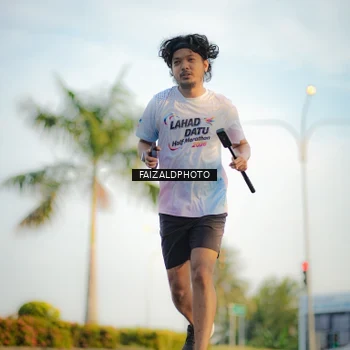 Runner Photo 7858944