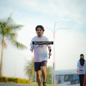 Runner Photo 7858971