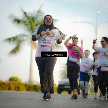 Runner Photo 7859140