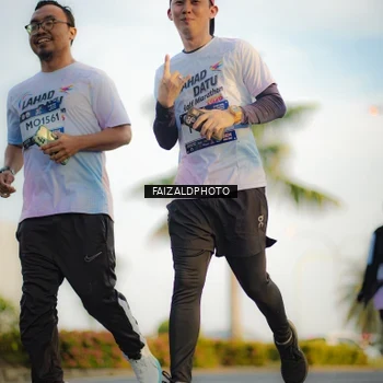 Runner Photo 7859251