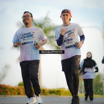 Runner Photo 7859262