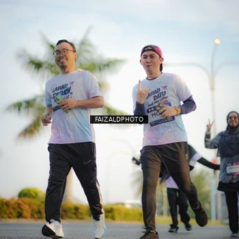 Runner Photo 7859268