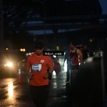 Runner Photo 7859324