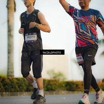 Runner Photo 7859351