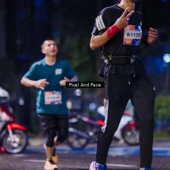 Runner Photo 7859353