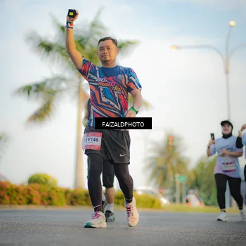 Runner Photo 7859393