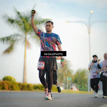 Runner Photo 7859395