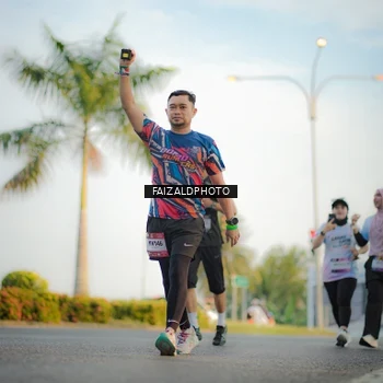 Runner Photo 7859403