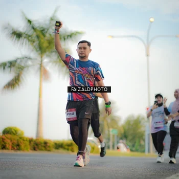 Runner Photo 7859405
