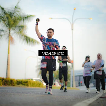 Runner Photo 7859410