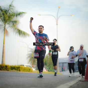 Runner Photo 7859414