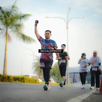 Runner Photo 7859416